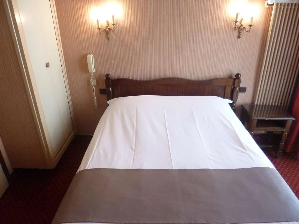 Hotel Madeleine De Senlis Paris